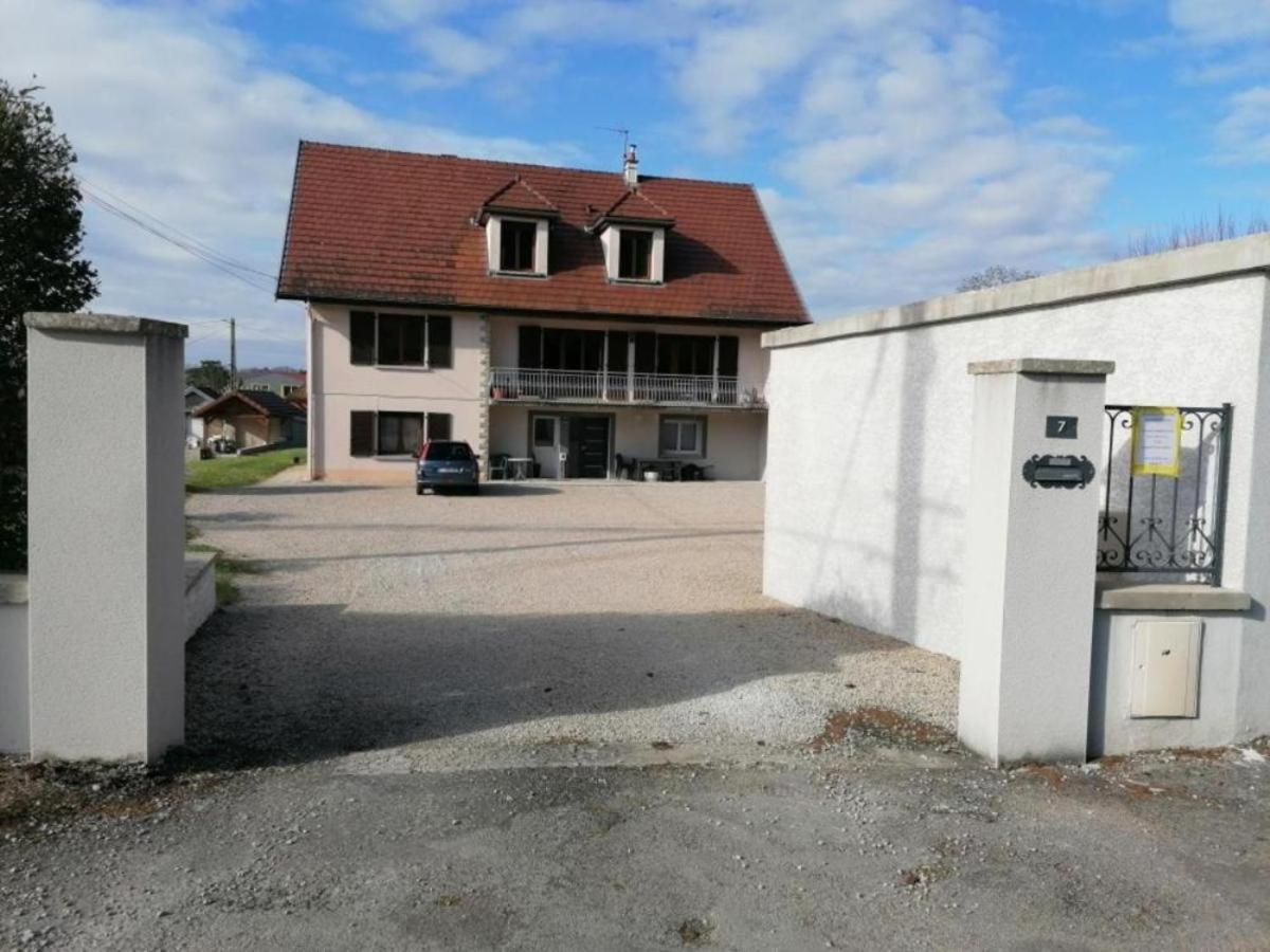 Chambre Et Table D'Hotes La Meule Poligny  Exterior foto